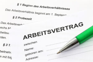 Read more about the article Änderungen bei Arbeitsverträgen für MFA und angestellte Ärzte ab 01.08.